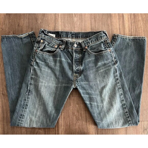 Levi's 501 Button Fly Jeans 32x34 Medium Blue Denim Straight Leg - Picture 2 of 5